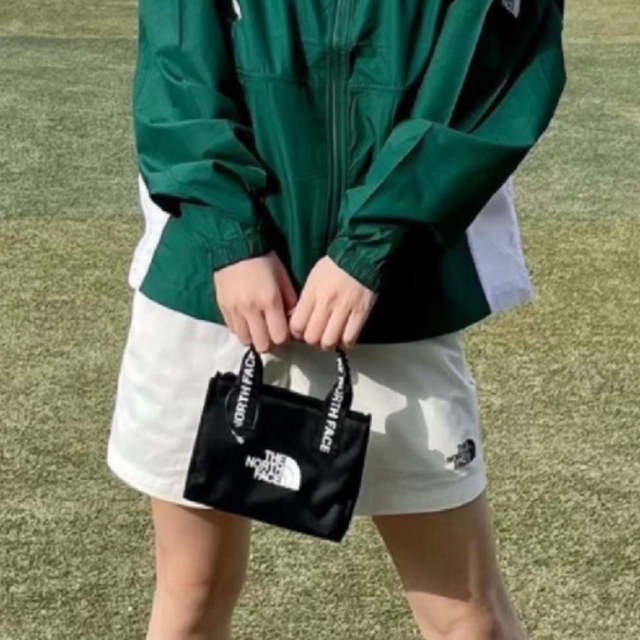 The North Face手提小包包(黑色)