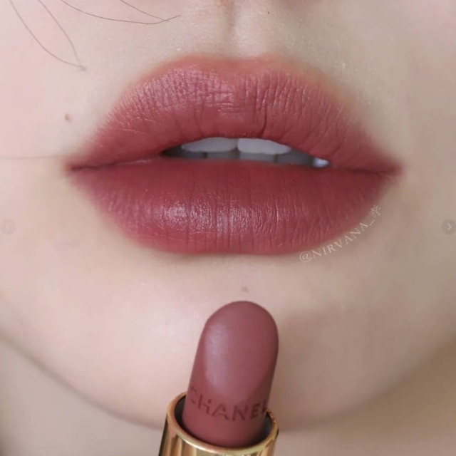 Chanel香奈兒超炫耀的絲絨唇膏#62