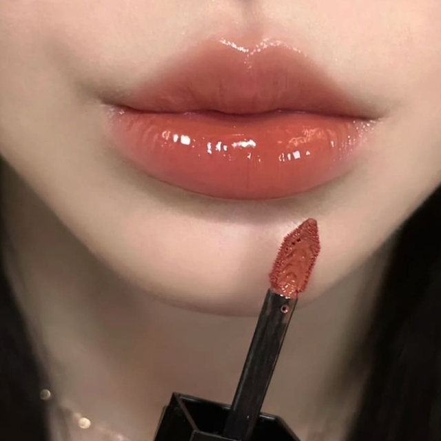 YSL聖羅蘭奢華印記鎖心光唇釉#443