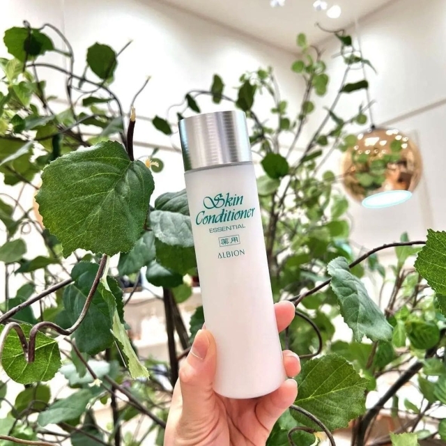 ALBION奧碧虹健康化妝水330ml