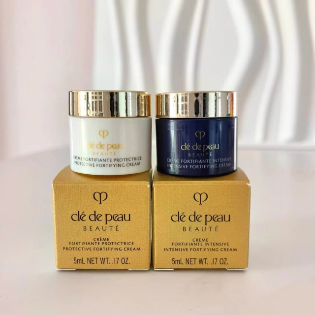 Clé de Peau Beauté肌膚之鑰精萃光采日夜霜兩件組（防護精華霜5ml+修護精華霜5ml）