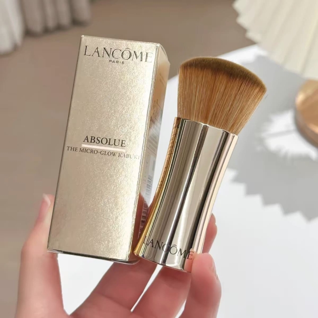 Lancome蘭蔻金緻絲絨粉底刷