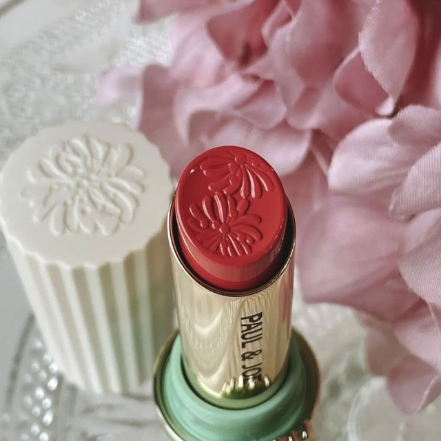 PAUL & JOE西洋菊高光持色唇膏（殼+蕊）#16木質玫瑰