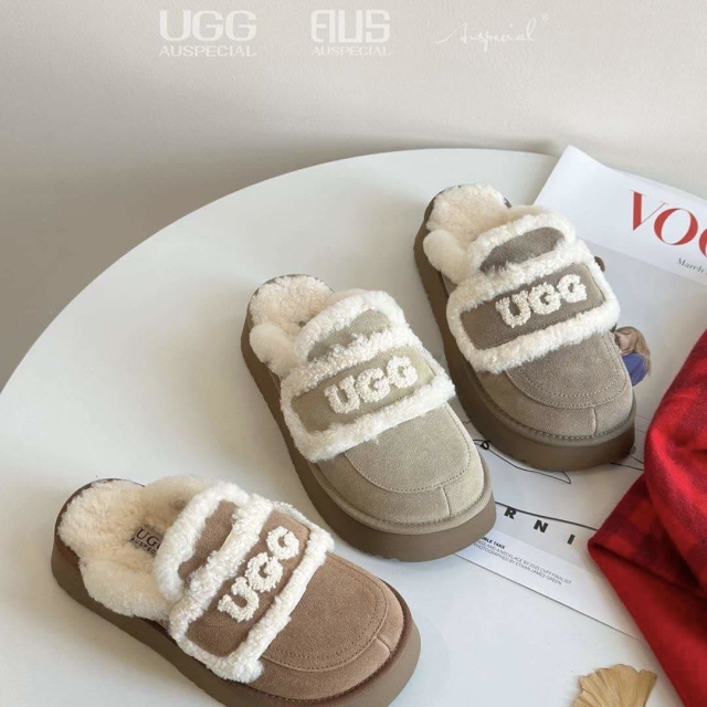 UGG AUSPECIAL第二代羊羔毛兩穿鞋（綠棕色）（鞋高4cm）