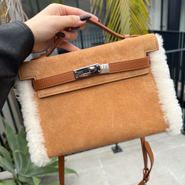 UGG AUSPECIAL羊羔毛凱莉包