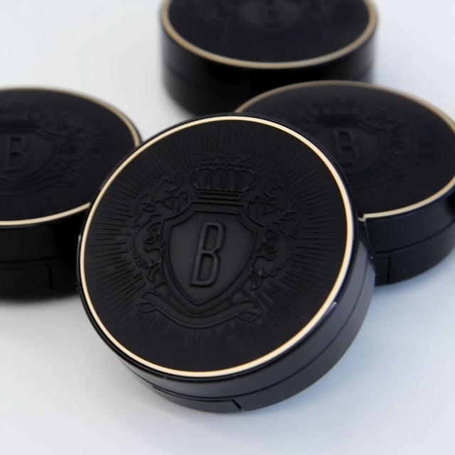 BOBBI BROWN芭比波朗霧光持久氣墊粉餅12g#Extra Light淺亮白