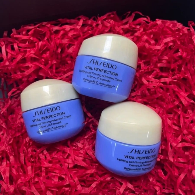 Shiseido資生堂激抗痕亮采緊緻霜15ml（豐潤版）