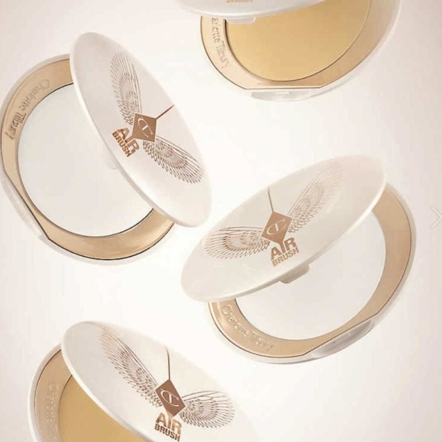 Charlotte Tilbury白月光無瑕蜜粉餅9g#01Fair