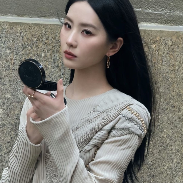 BOBBI BROWN芭比波朗霧光持久氣墊粉餅加量組（正裝12g＋補充蕊12g）#Extra Light