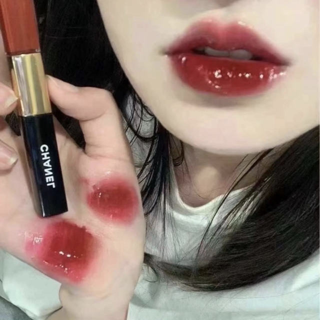 Chanel香奈兒超炫耀持色唇萃（4.5ml+3.5ml）#180