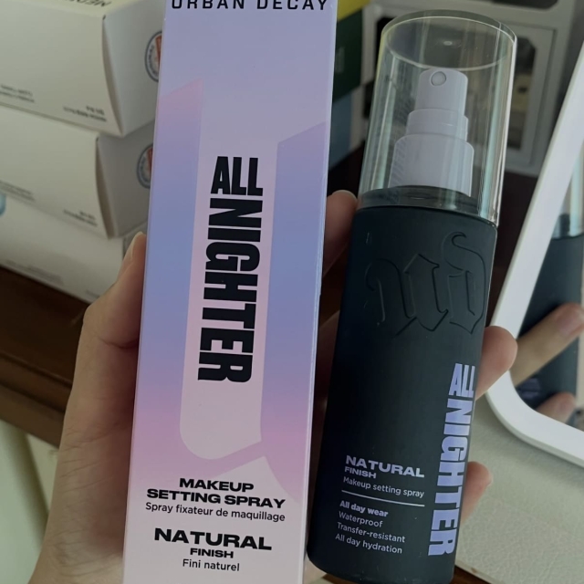 Urban Decay衰敗城市All Nighter定妝噴霧118ml（經典紫款）