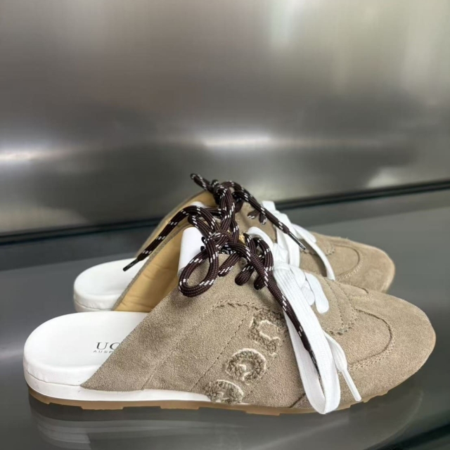 UGG AUSPECIAL綁帶造型拖鞋#米色