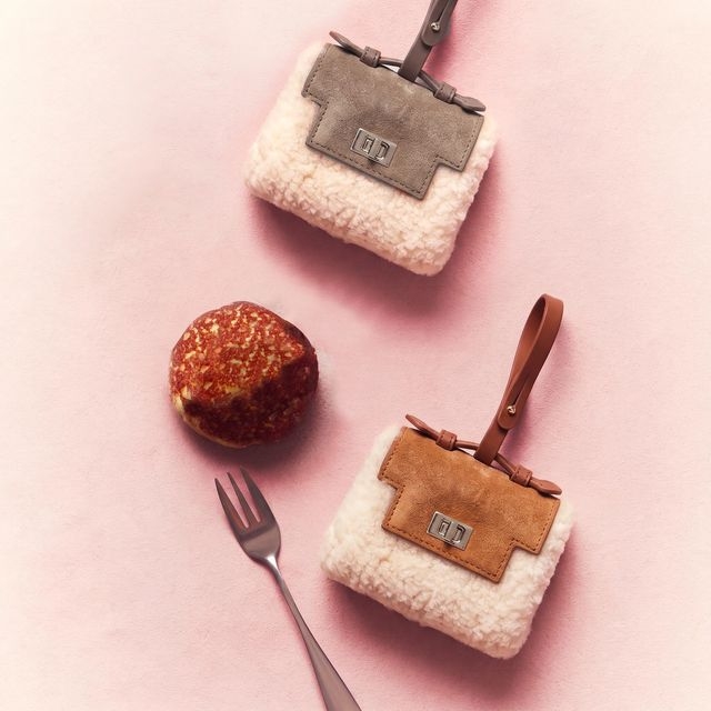 UGG OZLANA迷你手拿包吊飾（OZ5012）CHESTNUT