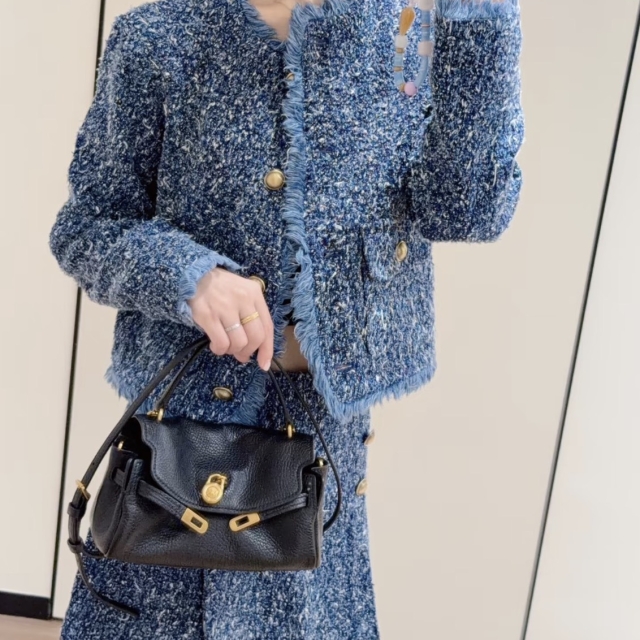 【精品】Michael Kors Hamilton Moderne 鎖頭野牛皮皺皺包-小號-黑色