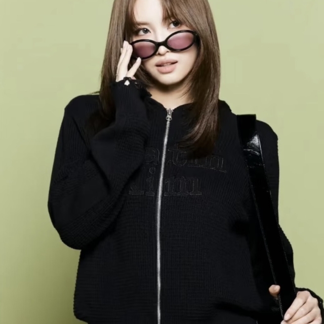 【韓國】MATIN KIM WAFFLE TEXTURE HOODY KNIT ZIP UP 華夫格紋連帽針織拉鍊外套-炭灰