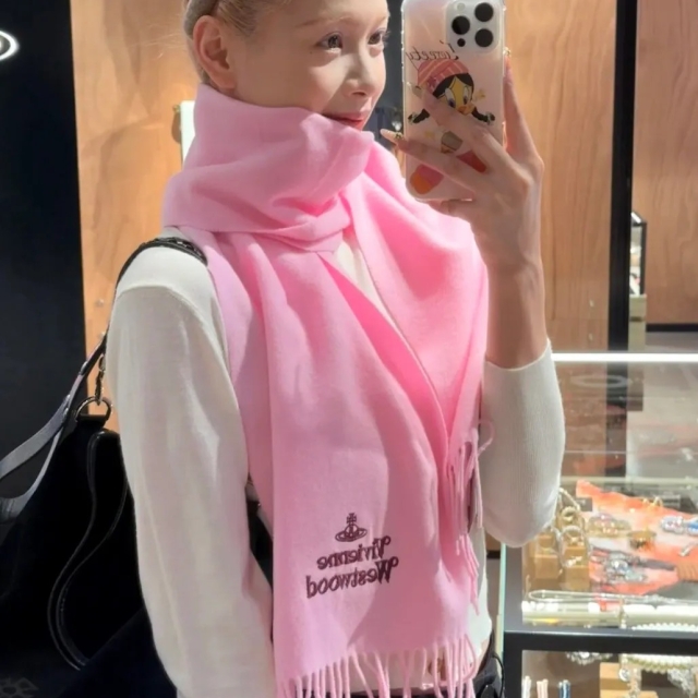 【精品】Vivienne Westwood 西太后 100%羊毛圍巾-粉色
