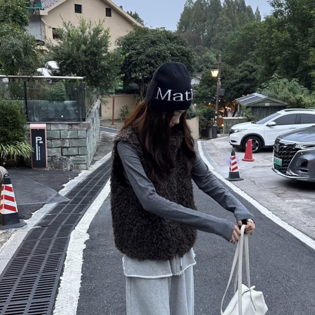 【韓國】MATIN KIM LOGO JACQUARD SHORT BEANIE 短版LOGO提花毛帽-黑色(MK2600BN006VBB)