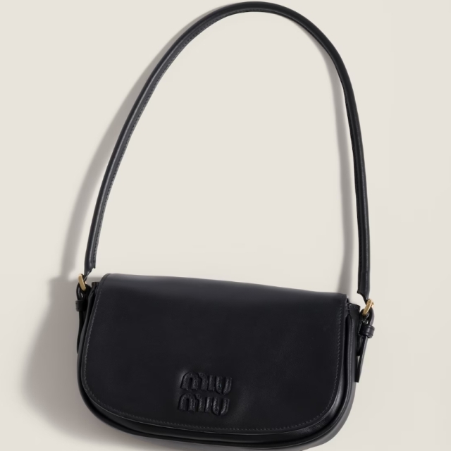 【精品】MIU MIU 牛皮掀蓋腋下包 黑色 