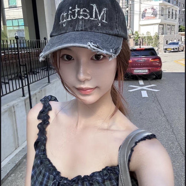 【韓國】MATIN KIM 黑色復古做舊牛仔棒球帽