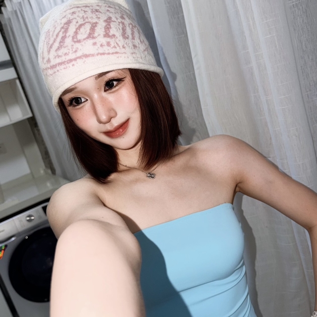 【韓國】MATIN KIM STAMP BEANIE IN IVORY 圖章LOGO針織毛帽-米白