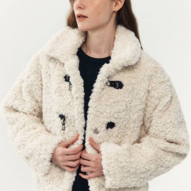 【韓國】Marie Claire 卷毛質感仿皮草外套 Curly Hair Faux Fur Jacket-淺米(MAGDJK06MIV)