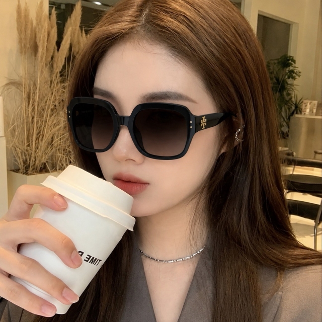 【精品】TORY BURCH Oversize 超大框太陽眼鏡-黑