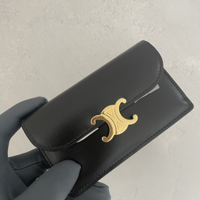 【精品】CELINE TRIOMPHE 長款翻蓋卡片套-黑色(10P073DPV.38NO)