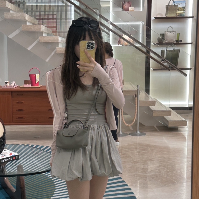 【精品】Longchamp Le Pliage Xtra 手拿包 XS-斑鳩色(34205987P55)