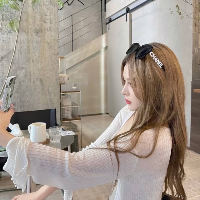 【精品】CHANEL 香奈兒 字母Logo水鑽方框太陽眼鏡-白色(5422B 1026/S4)