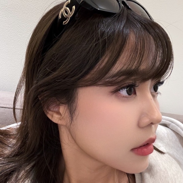 【精品】CHANEL 5493 經典方框太陽眼鏡｜大 Logo 超吸睛-黑色(5493 C622/S5)